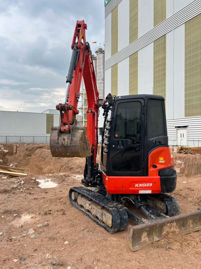 11 - https://owenbackhoe.com | โอเว่น แบคโฮ บริการให้เช่ารถแมคโคร PC30-200, รถหกล้อ, สิบล้อ ครบวงจรในระยอง จันทบุรี ชลบุรี และภาคตะวันออก สำหรับงานขุดเจาะ รื้อถอน ถมดิน เคลียร์ริ่งพื้นที่ โดยทีมงานมืออาชีพ